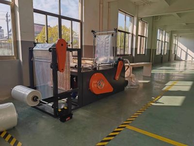 制袋機(jī)車(chē)間